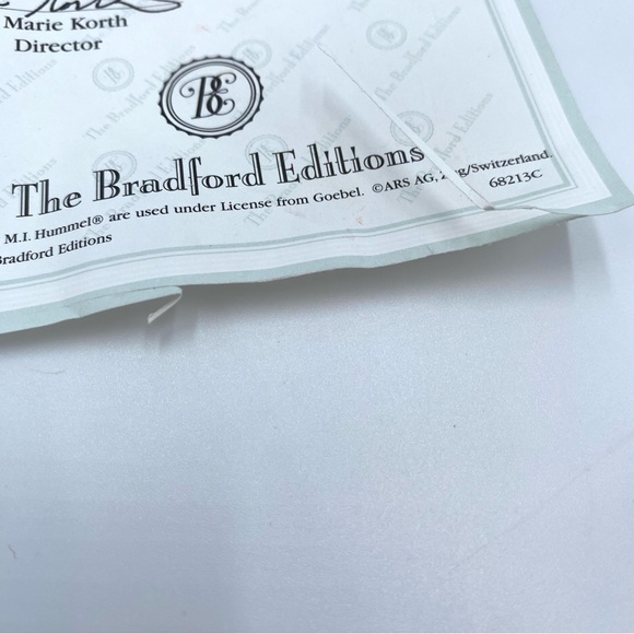 1999 Vintage Bradford Exchange M. I. Hummel Little Shoemaker Christmas Ornament - Picture 4 of 12
